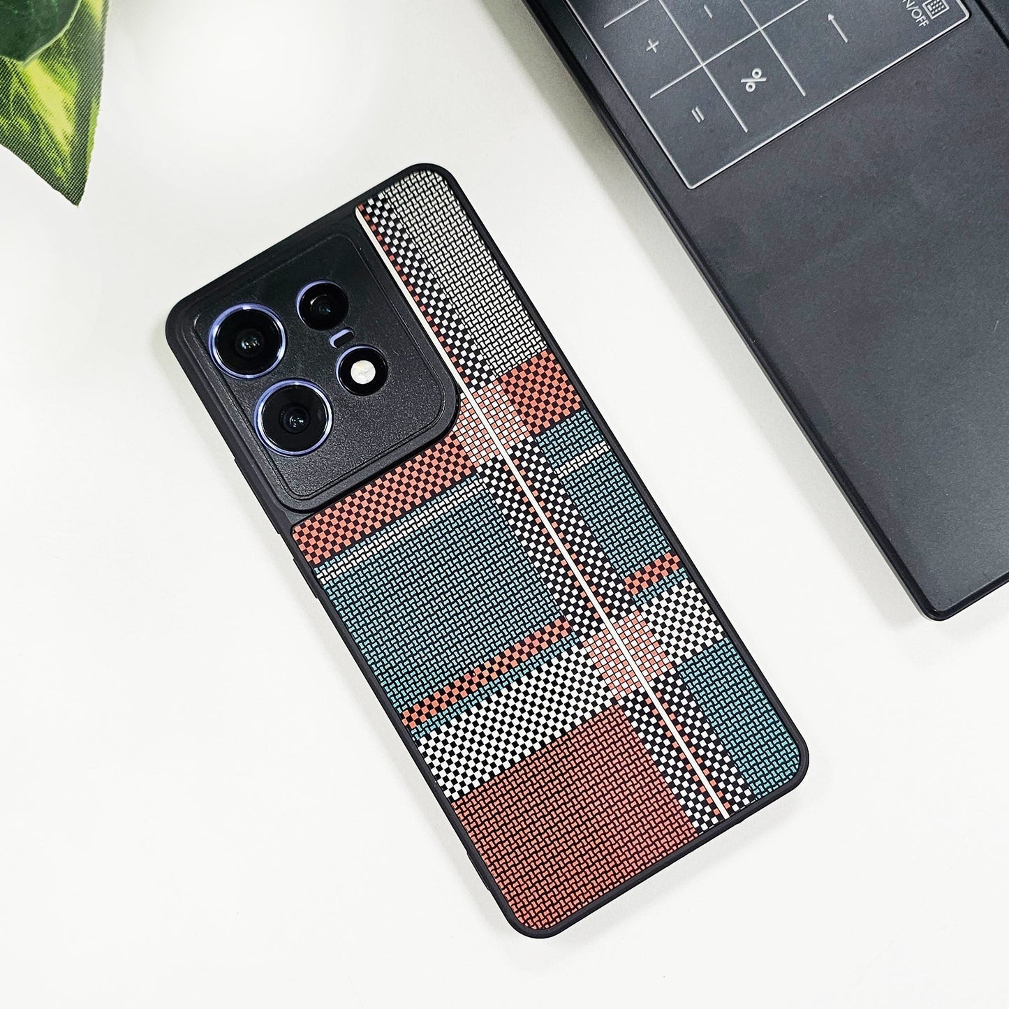 Motorola Edge 50 Pro 5G Luxury Grid Pattern Glass Back Shockproof Case